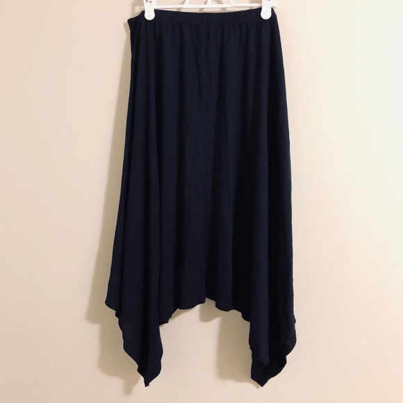 Joe Fresh NWT navy blue mid length skirt - Picture 3 of 7